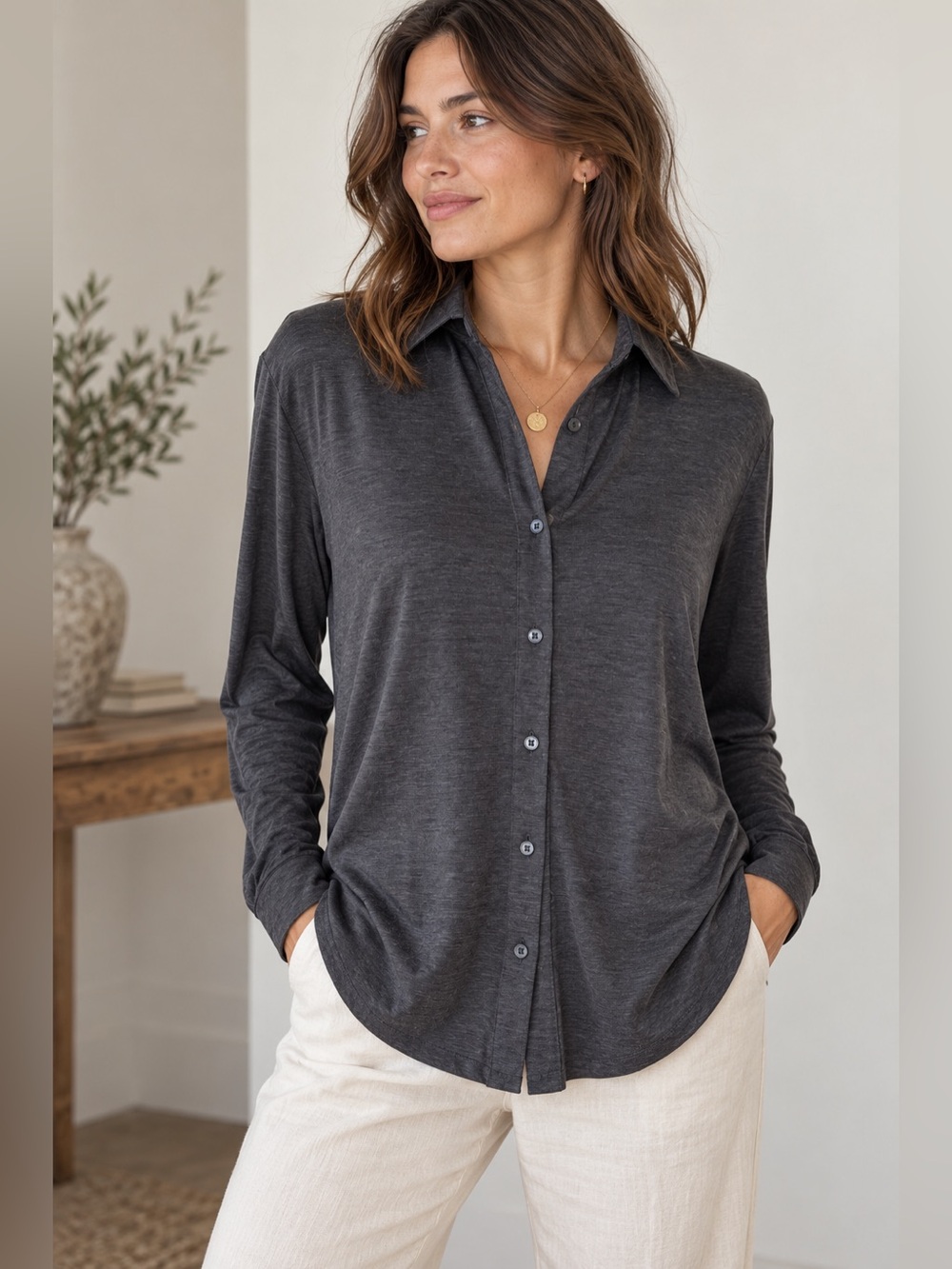 J. McLaughlin Women’s M Gray Silk Blend Button Front Long Sleeve Shirt Blouse